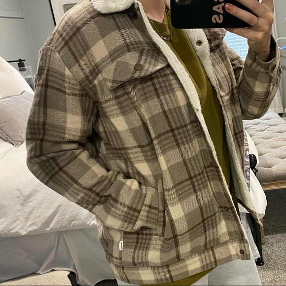 Flannel Sherpa Jacket NWT - Picture 3 of 4
